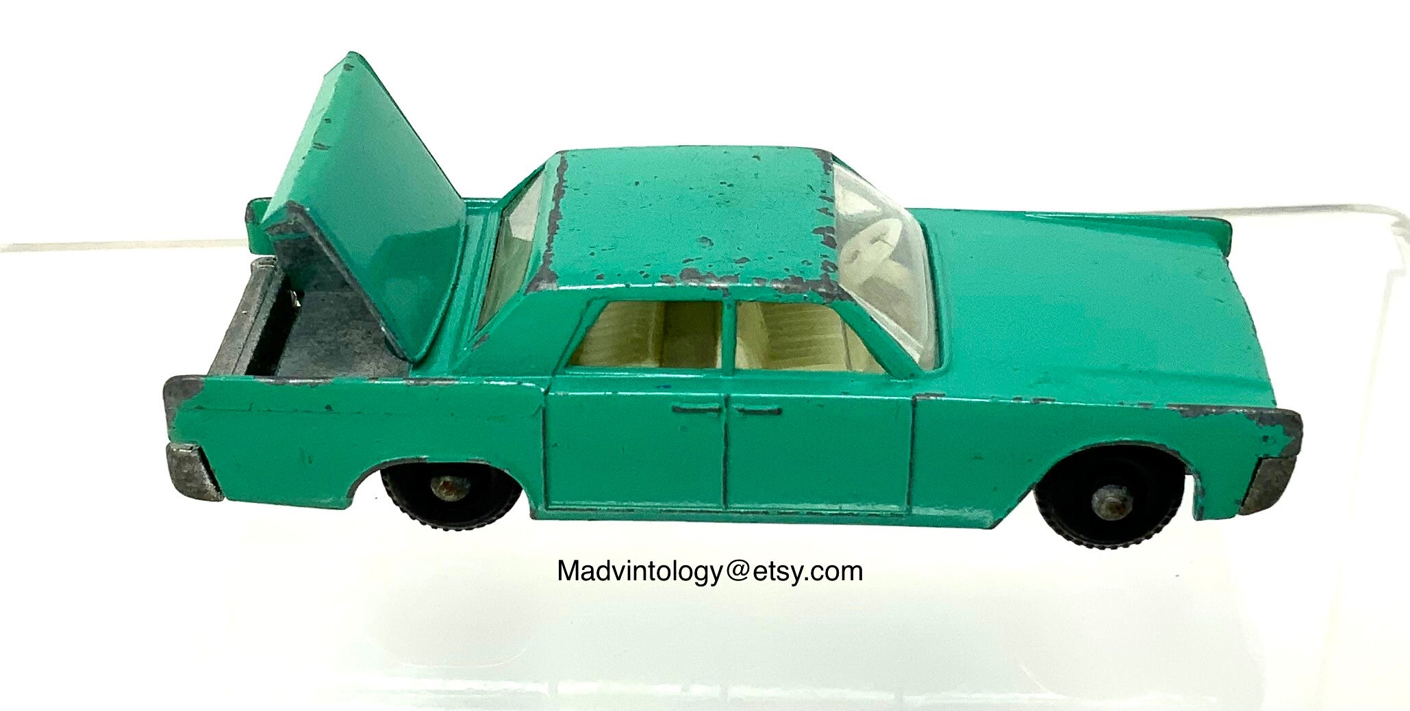 Matchbox series No. 31 Lincoln Continental Like 