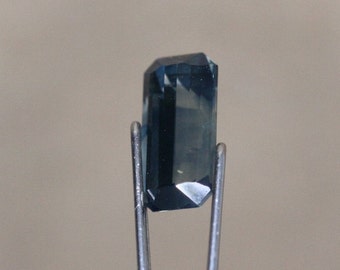 Montana Sapphire .97 carats Emerald Cut Loose Blue Gem (B252) (for wedding/engagement ring jewelry)