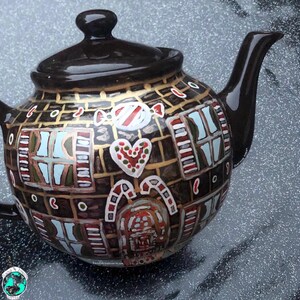 Gingerbread house teapot, housewarming teapot, personalised teapot