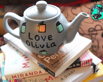 Boektheepot, boekenliefhebbers, lezen, leesliefhebbers, boeken, gepersonaliseerde theepot