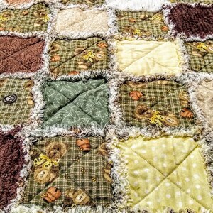 R1106 Handmade &quot;Bear with his Honeypot&quot; chenille and flannel baby quilt; free shipping. Ready to ship baby gift