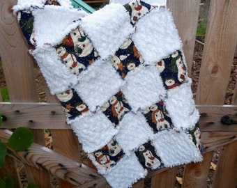 R1134  Handmade Snowman baby rag quilt, raggedy snowman quilt, ivory and navy quilt, winter quilt, ready to ship, free shipping