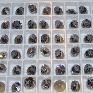 12 pieces 8mm 1088 Blue Shade Crystal 39ss Chatons