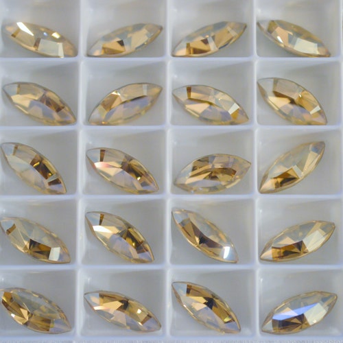 6 pieces 4228 Bronze Shade 15mm x 7mm Crystal Navette