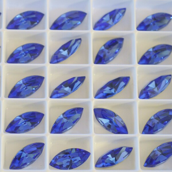 6 pieces 4228 Sapphire 15mm x 7mm Crystal Navette