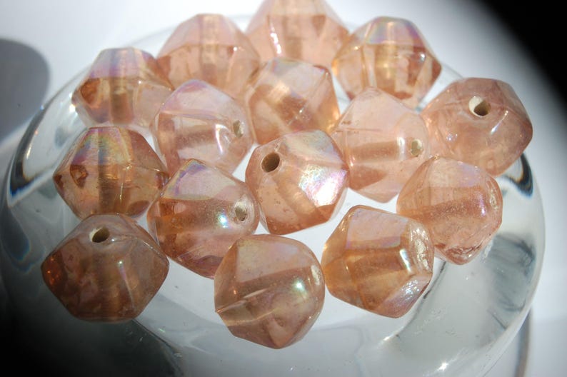 lot 5 Indian 13x15mm bicone shape salmon glass beads image 2