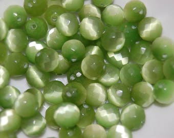 10 round beads faceted 8mm Green cat's eye
