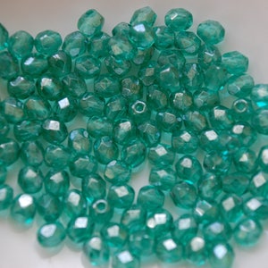 1 lot of 10 faceted beads 6mm emerald green image 1