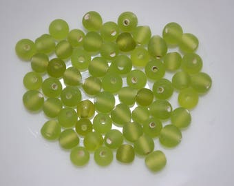 lot 10 perles  verre ronde 3/4mm vert satiné