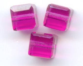 1 cube 8mm cristal swarovski fuchsia