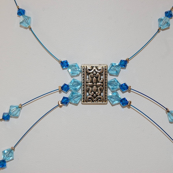 collier ras du cou  perles toupie capri blue et aquamarine