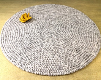 40cm-300cm Ghost White Felt Balls Rugs - Natural Felt Balls Rug - Wool Ball Rug to lighten up any living room floor - Felt Ball Round Mat