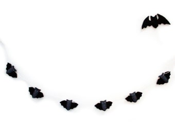 Halloween Black Bat Garland - Felt Mini Bat Banner - Spooky Wall Decor -Bunting Party Decor -Wool Felted Bat - Halloween Decorations garland