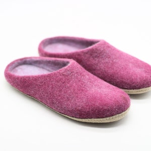 Magenta Purple Indoor Slipper| Choose your size| Wool Felted Indoor Slipper for Everyday Use| Handmade Wool Slipper
