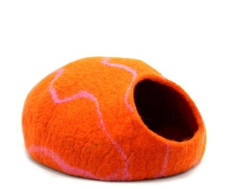 Pet Beds and Toys