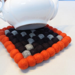 felt ball trivet