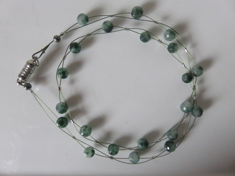 Dark and light mottled green beaded necklace Green wire twist necklace set Necklace /& earrings Set