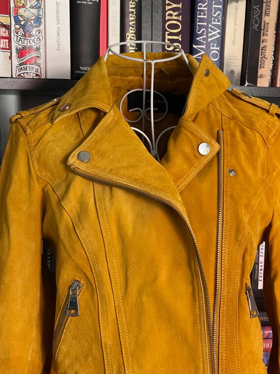 Blouson jaune moutarde sale