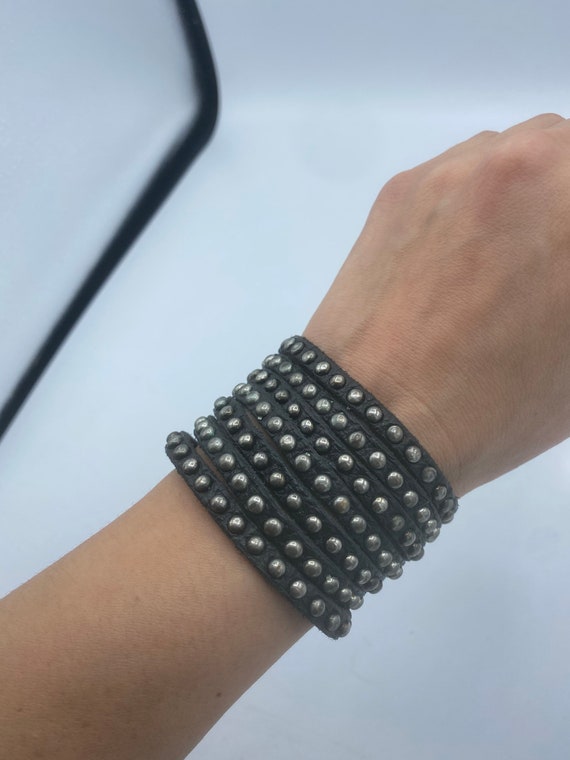 METAL BEAD BRACELET THIN CHOCOLATE BROWN W/SILVER METAL BEAD BRACELET THIN CHOCOLATE BROWN W/SILVER