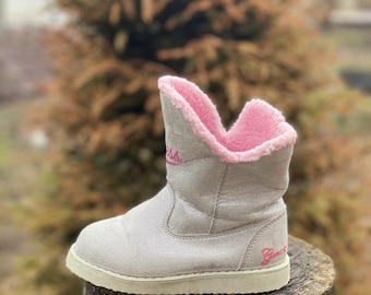 Guess kids boots, size 26