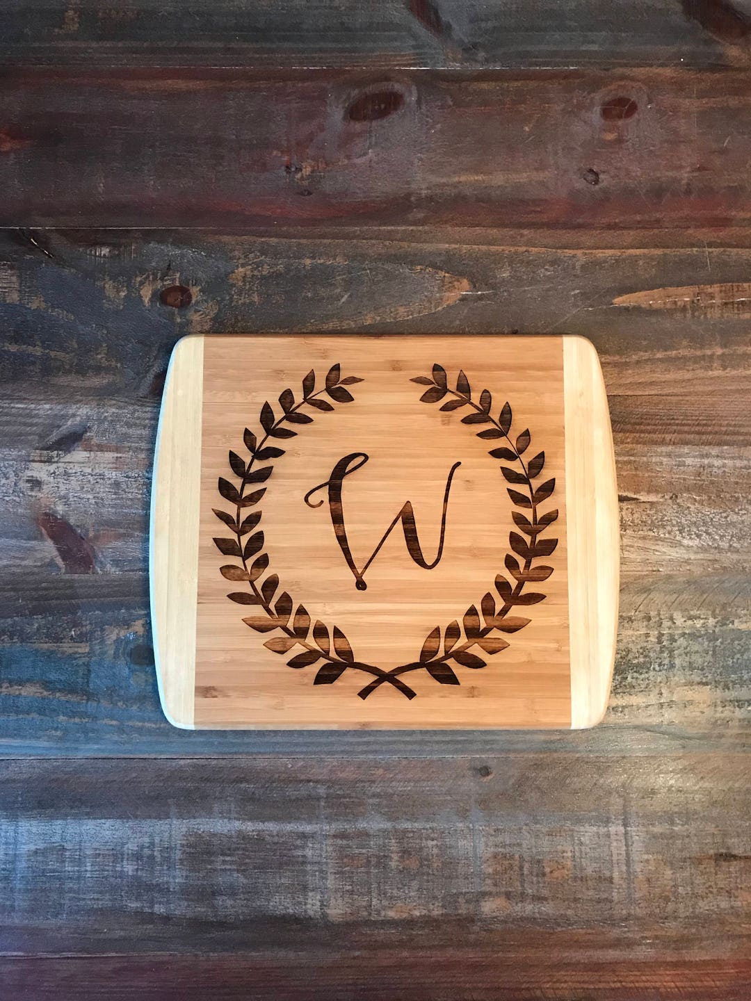 Initial Laurel Wreath Cutting Board Personalized Cutting Etsy