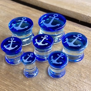 PAIR of 5/8&quot; (16mm) Unique Anchor Engraved Blue Pyrex Glass Double Flare Plugs