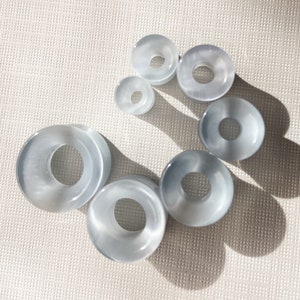 PAIR of Stunning Light Grey Cat Eye Double Flare Stone Tunnels /Plugs - Gauges 2g (6mm) up to 5/8&quot; (16mm) available!