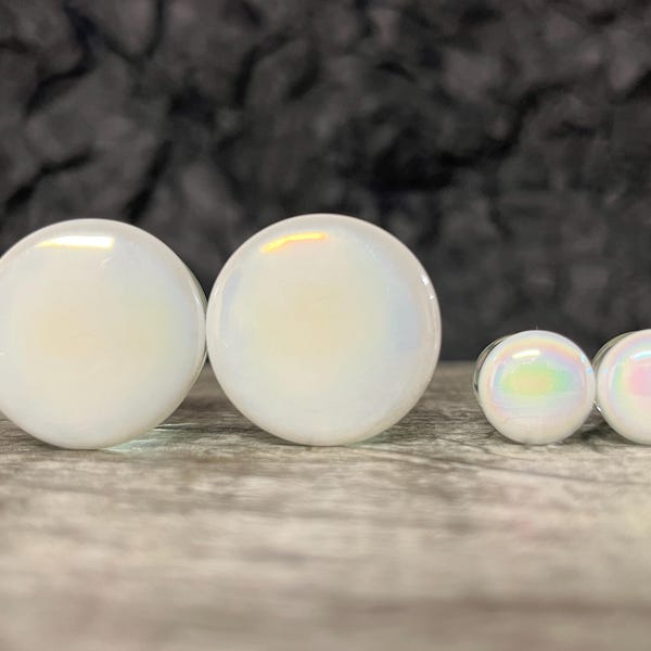 Par de dilatadores de vidrio Pyrex de doble ensanchamiento con diseño exclusivo de perla blanca: ¡calibres disponibles desde 12 mm hasta 1 y 3/16" (30 mm)!