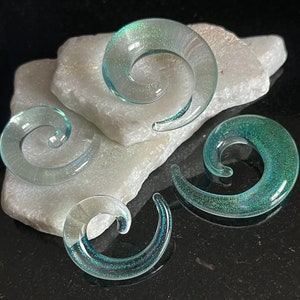 PAIR Green Blue Glitter Glass Spiral Tapers Expanders Plugs Gauges Body Jewelry