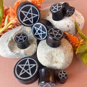 PAIR of Stunning Crystal Quartz Pentagram Inlay Black Wood Saddle Plugs/Tunnels Gauges 0g 8mm thru 1 25mm available image 4