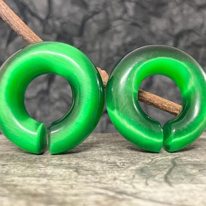 PAIR of Unique Deep Green Cat Eye Large Stone/Glass Hoops Ear Weight Hanging Plugs & O-rings