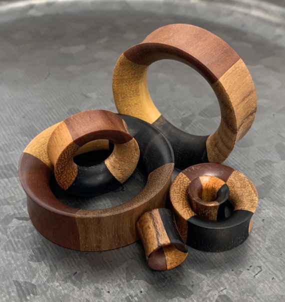 Organic Two Tone Arang & Sawo Wood Ear Spiral Organic Two Tone Arang & Sawo Wood Ear Spiral