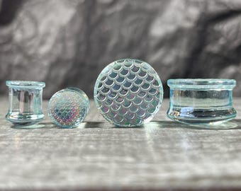 PAIR of Stunning Holographic Dragon / Fish Scale Design Pyrex Glass Plugs - Gauge 2g (6mm) thru 1" (25mm) Available!