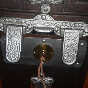 Steamer Trunk Lock Help : r/Locksmith