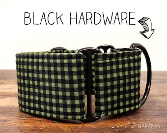 Martingale dog collar model Hipster Green. Adjustable and handmade with 100% cotton fabric. plaid green and black. Wakakan