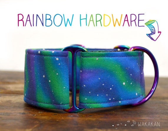 Martingale dog collar model Northern Lights. Adjustable and handmade with 100% cotton fabric. colorful stars Wakakan