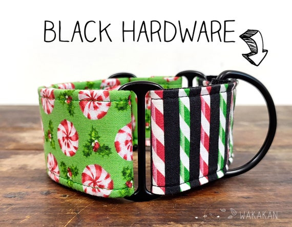 Martingale dog collar model Xmas Mints. Adjustable and handmade with 100% cotton fabric. Winter, Santa Claus. Wakakan