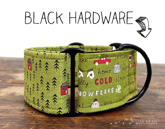 Martingale dog collar model Xmas Cabin. Adjustable and handmade with 100% cotton fabric. Winter fabric, log cabin, Santa. Wakakan