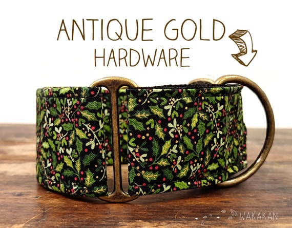 Martingale collar for dog Mistletoe. Handmade with 100% cotton fabric and webbing. Xmas design, winter. Wakakan