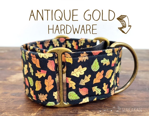 Martingale dog collar model Hello Fall. Adjustable and handmade with 100% cotton fabric. Autumn season, falling leaves Wakakan