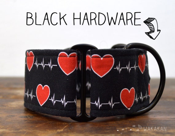 Martingale dog collar Doggie Heartbeat. Adjustable and handmade with 100% cotton fabric. Dog love. Wakakan