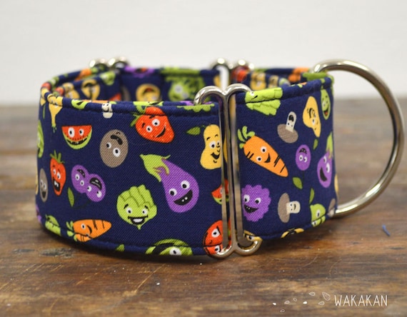 Martingale dog collar model Veggie Party. Adjustable and handmade with 100% cotton fabric. Fruits and vegetables pattern Wakakan