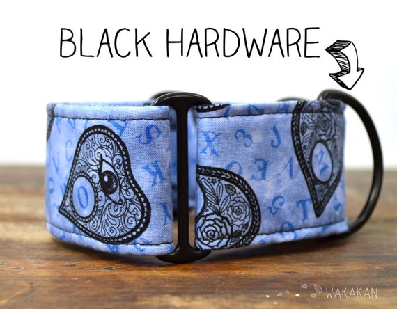 Martingale dog collar model Mystic. Adjustable and handmade with 100% cotton fabric. Ouija, magi, spell, witch. Wakakan