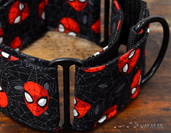 Martingale dog collar model Spiderman. Adjustable and handmade with 100% cotton fabric. Film, spider, Wakakan