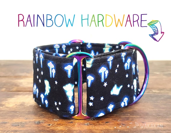 Martingale dog collar model Fairy Tale. Adjustable and handmade with 100% cotton fabric. Glow in the dark fungus. Wakakan