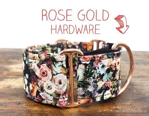 Martingale dog collar model Rose Bouquet. Adjustable and handmade with 100% cotton fabric. Vintage floral design Wakakan