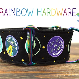 Martingale dog collar model Take me to your Leader. Adjustable and handmade with 100% cotton fabric. Green alien. Wakakan