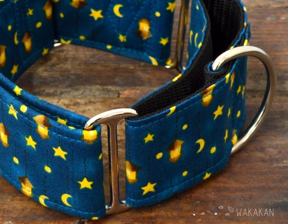 Martingale dog collar model Starry Night. Adjustable and handmade with 100% cotton fabric. Fairy, moon, stars. Wakakan