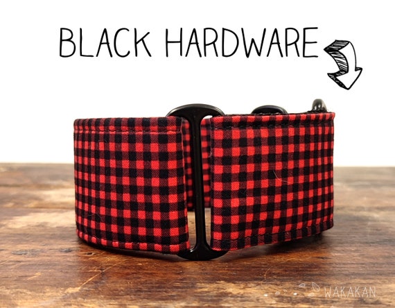 Martingale dog collar model Hipster. Adjustable and handmade with 100% cotton fabric. plaid red and black. Wakakan