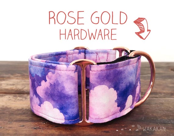 Martingale dog collar model Painting Dreams. Adjustable and handmade with 100% cotton fabric. Cottagecore, Sky, cloud, purple. Wakakan